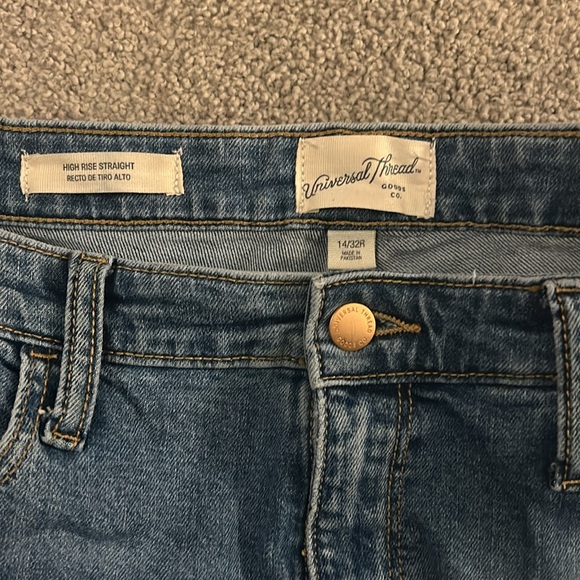 Universal Thread High Rise Straight - Med Wash - Picture 3 of 4